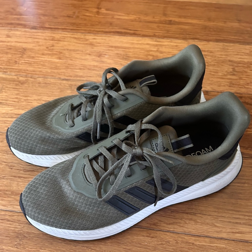 Adidas Cloudfoam Comfort